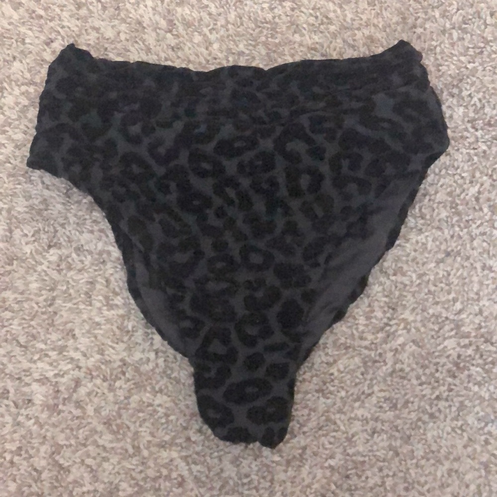 Bikini bottoms